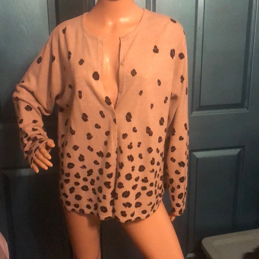 Khaki/Brown Leopard print cardigan.